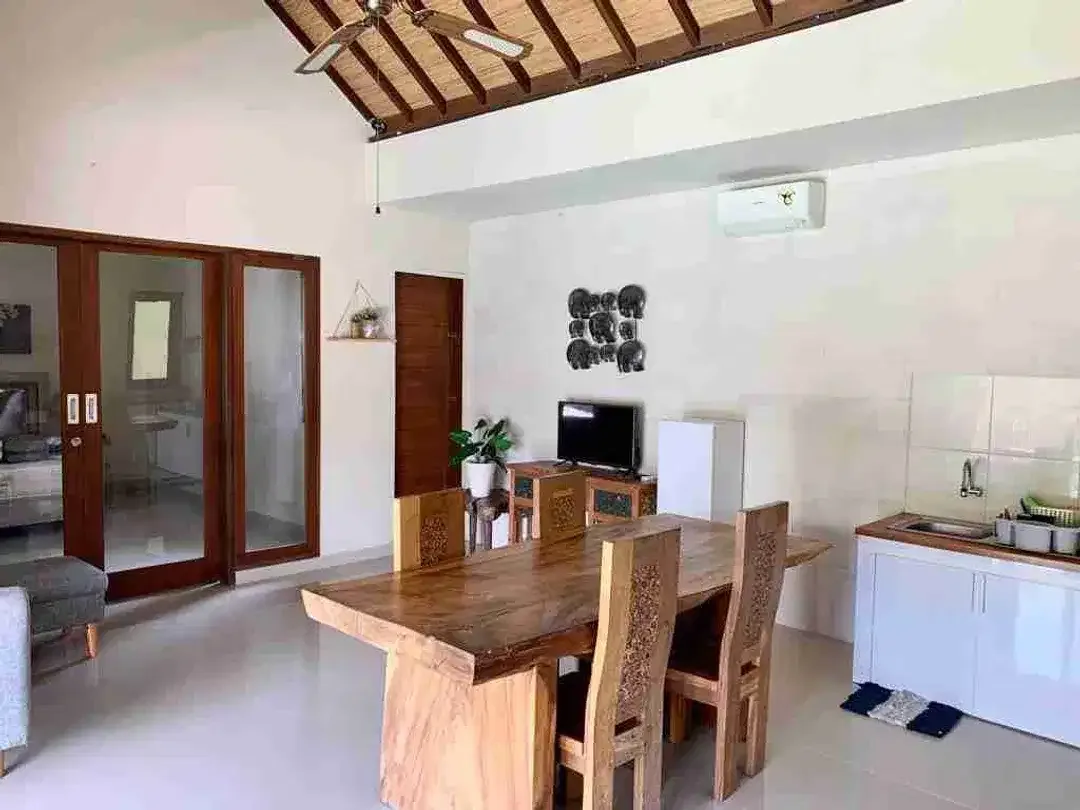 villa fully furnished 7 menit jalan kaki ke side walk - Image 7 of 10