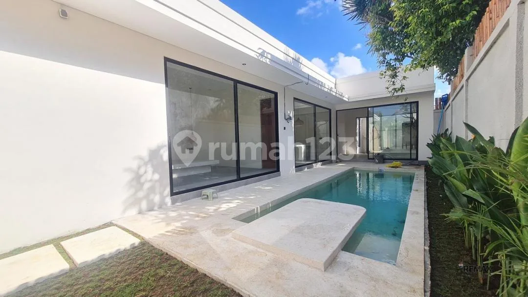 Villa 2 Kamar Tidur Disewakan di Denpasar Barat - Dekat Seminyak - Image 1 of 4