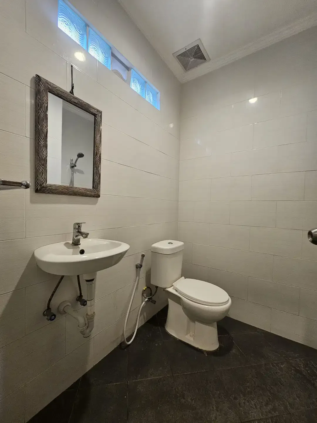 disewakan guest house lantai 2 umalas - Image 5 of 10