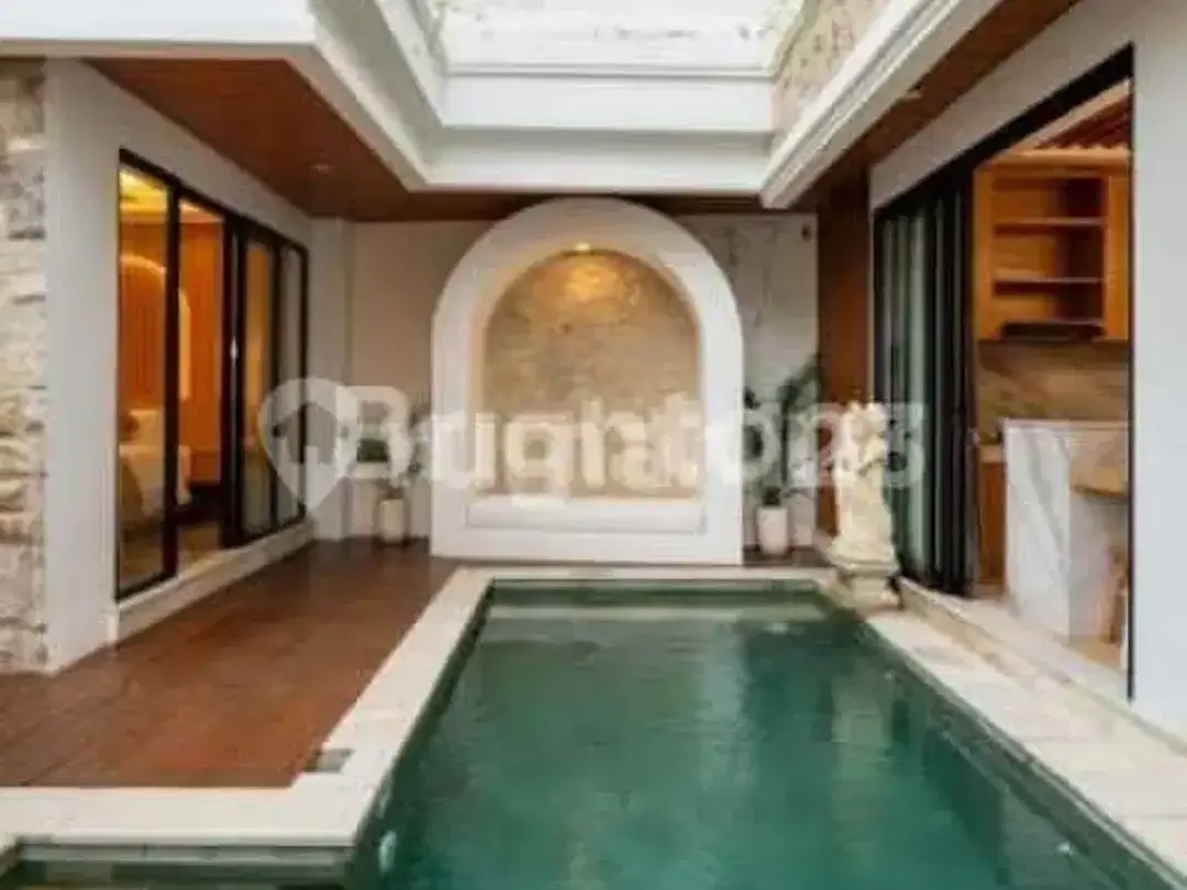 Villa Tropical Modern One Gate System Siap Huni Lokasi Munggu Dekat Canggu - Image 1 of 5