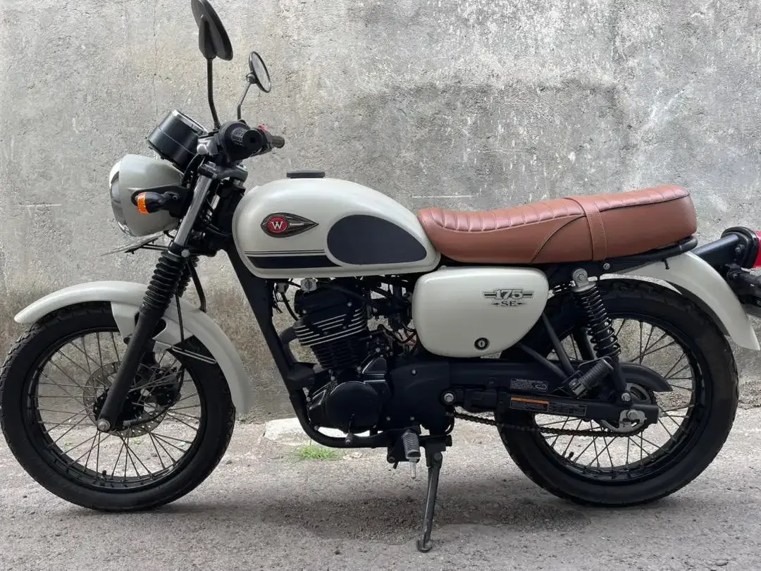 Kawasaki w175 SE kilometer 2 rb - Image 1 of 4
