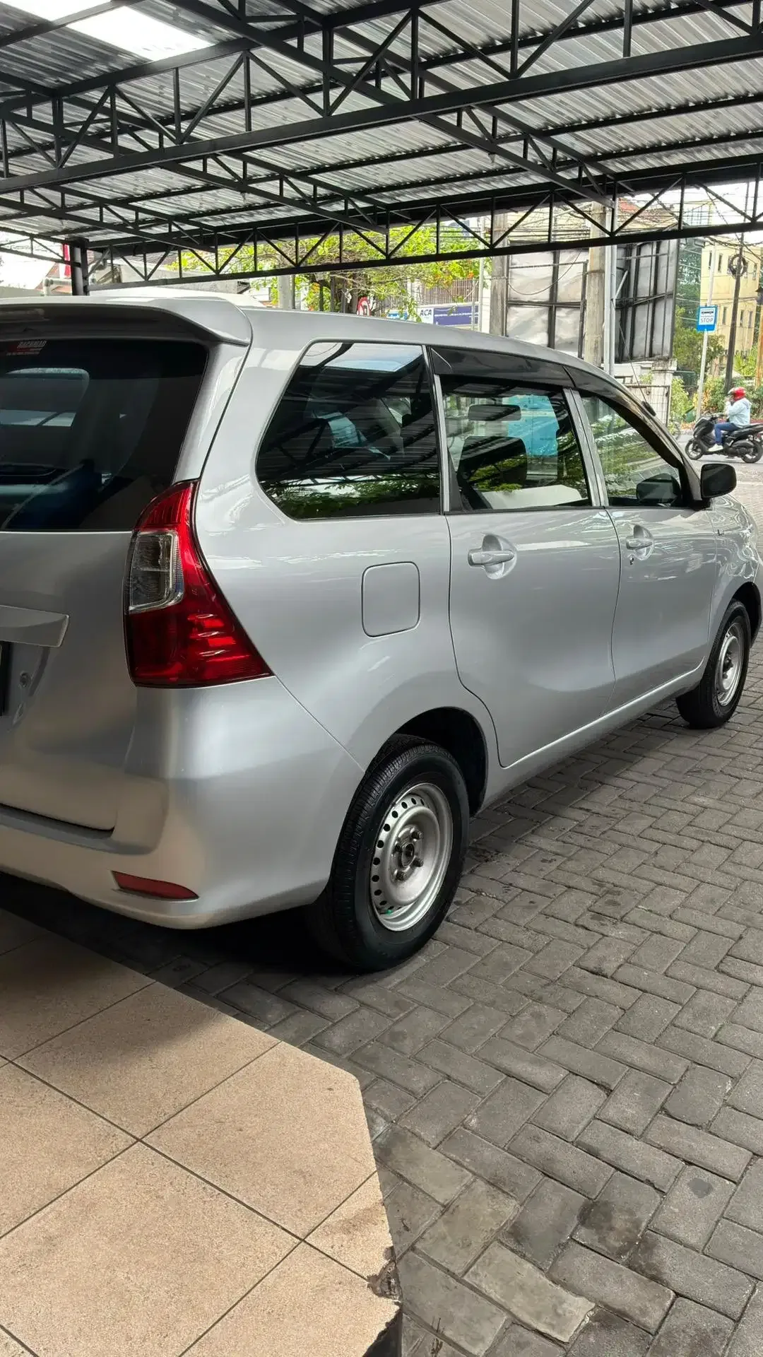 Toyota Avanza 2018 Bensin - Image 4 of 10