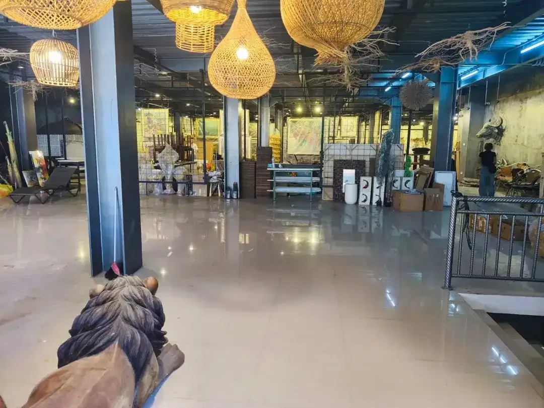Gedung Komersial Strategis Disewakan di Pusat Kuta, Badung - Image 10 of 10