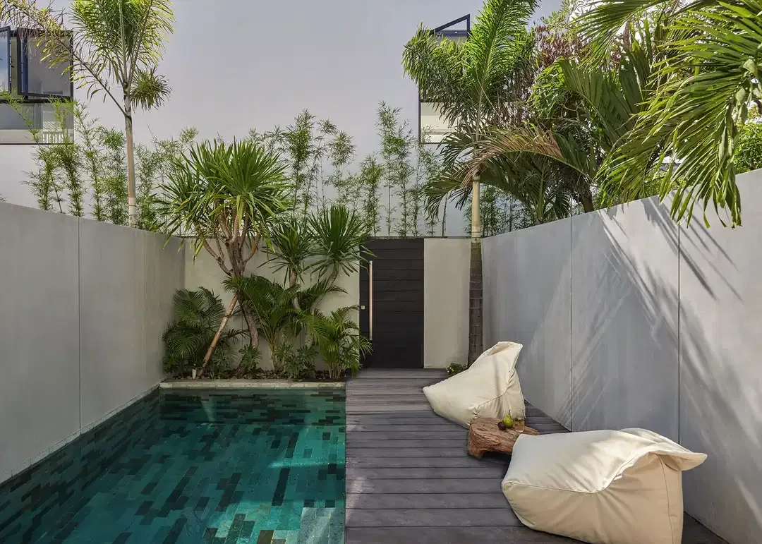 Modern and Stylish 3-Bedroom Townhouse in Prime Umalas Location - Image 2 of 10