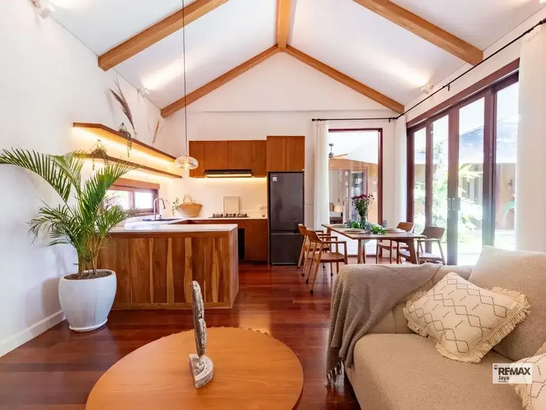 Modern Wood-Style Villa - 58-Year Leasehold In The Heart Of Sanur - Image 4 of 10