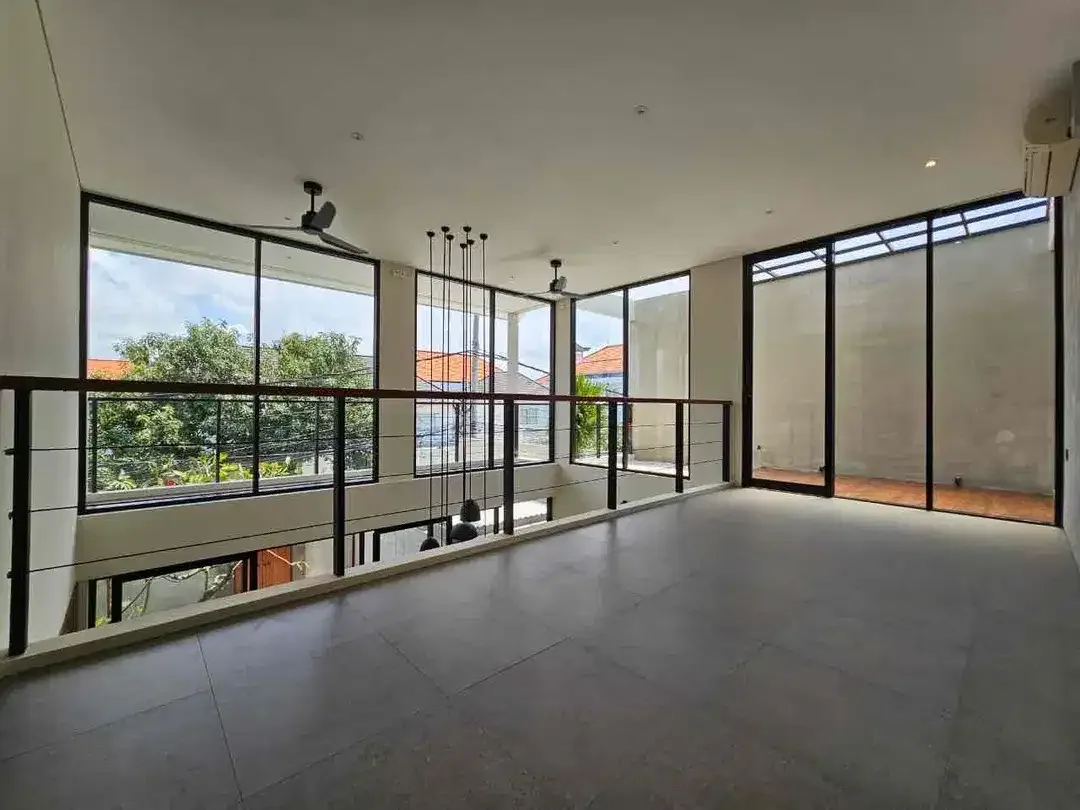 Di Jual New Villa 2 Lantai Furnish Di Jalan Semer, Kerobokan - Image 10 of 10