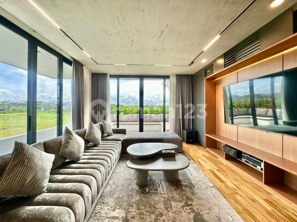 4Br Freehold Villa, Theatre, Bar & Rice Field View In Berawa - Image 2 of 4