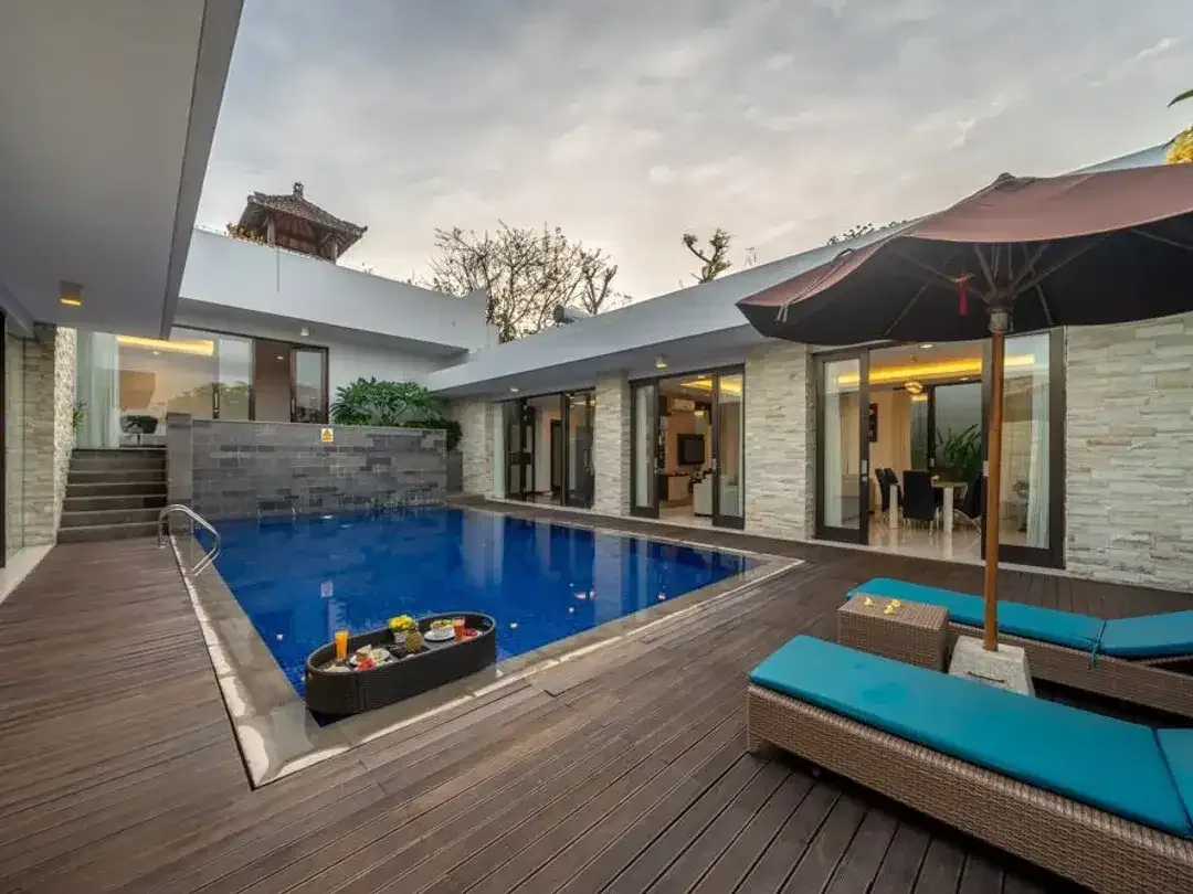 ID:H-151 Disewakan Villa Luxury Nusa Dua Kuta Selatan Bali Dekat Jimbaran Ungasan Uluwatu - Image 1 of 10