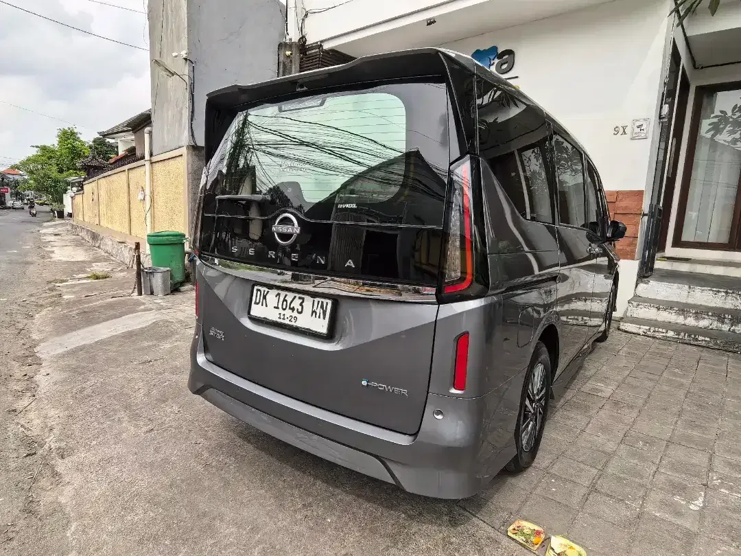 Nissan Serena E-Power 2024 - Image 4 of 8