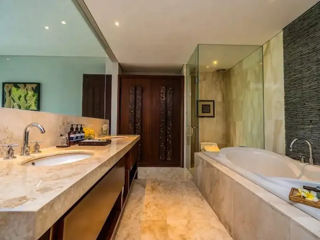 MODERN LUXURY VILLA WITH OCEAN & SUNSET VIEW - Image 5 of 7