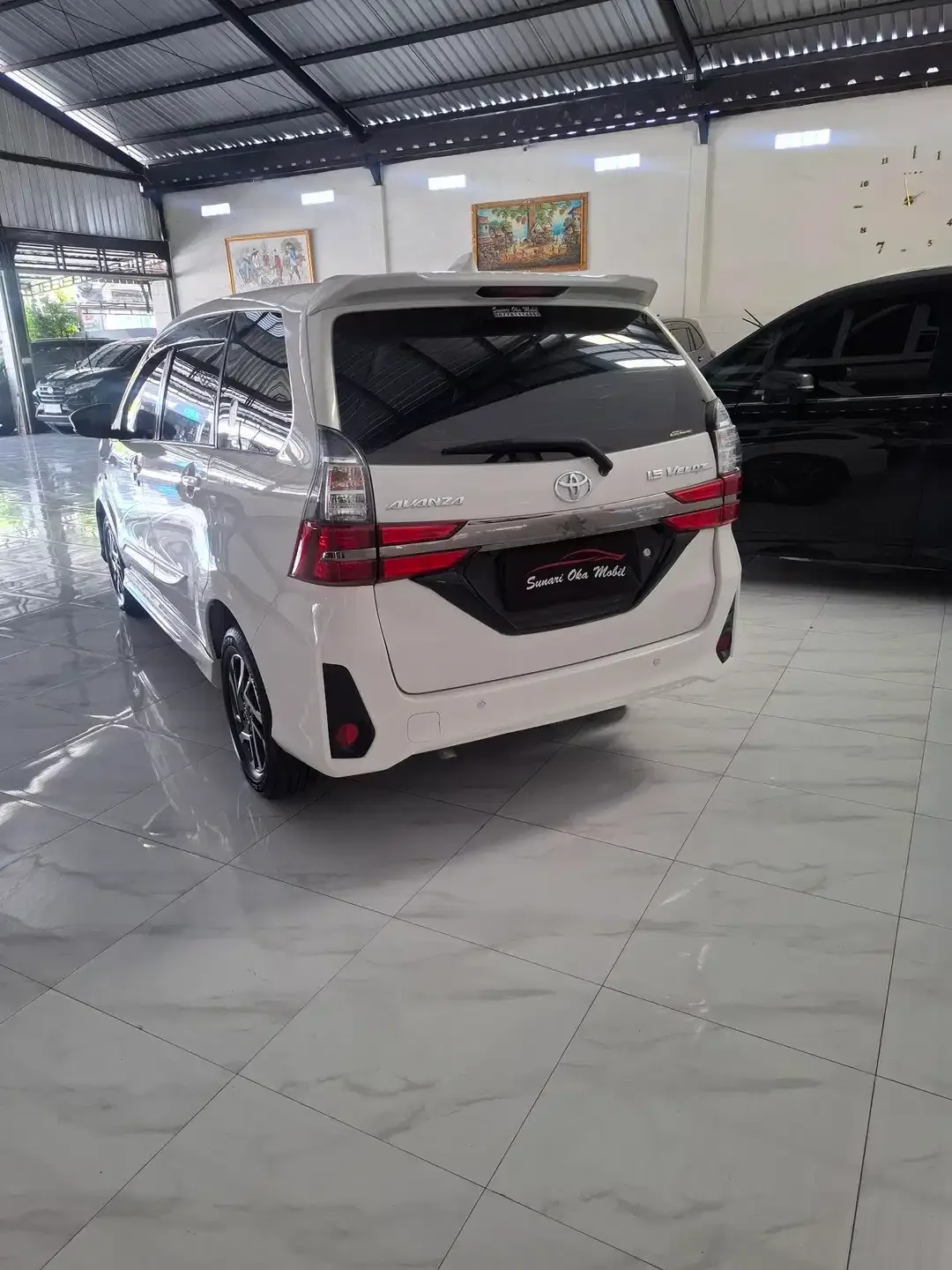 Toyota Avanza Veloz 1.5 - Image 4 of 7