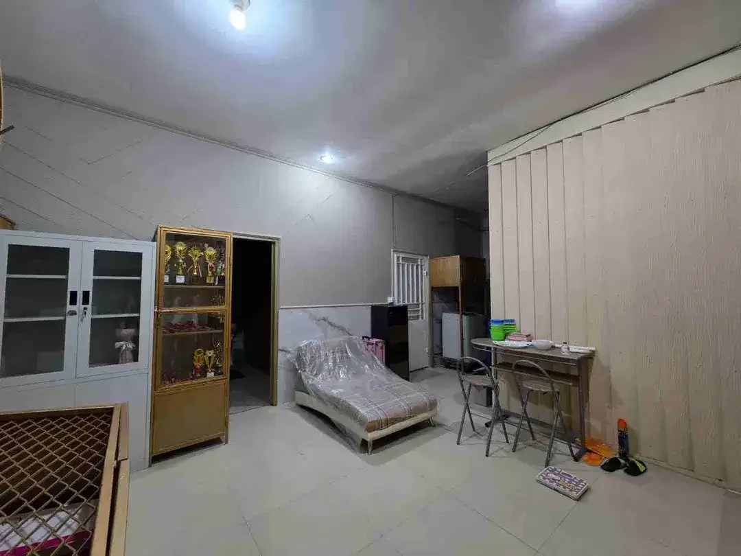 Rumah Minimalis 2 Lantai Denpasar Barat, 5 Kamar Tidur, One Gate System, Jual/Sewa - Image 2 of 9