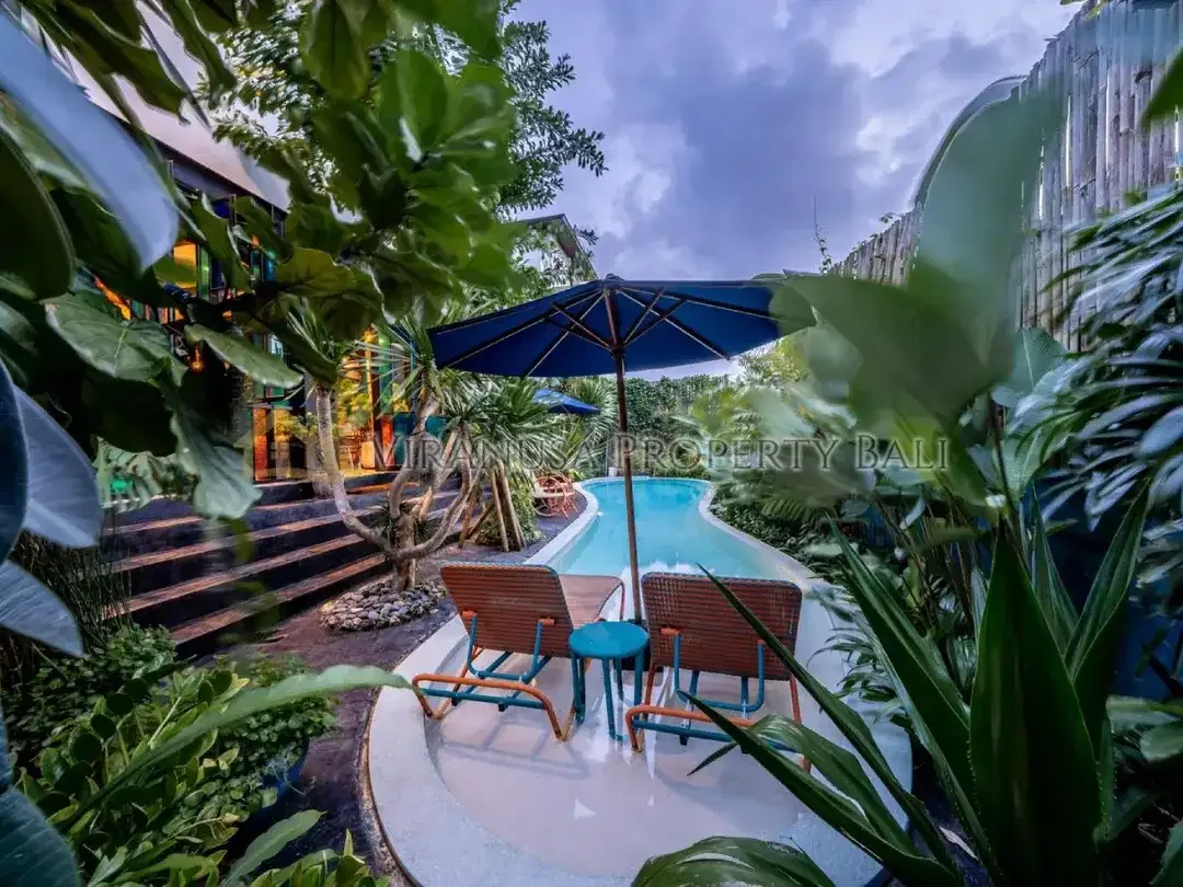 Villa Arsitektural Indochine 3 Kamar dengan Taman Luas di Uluwatu - Image 8 of 10