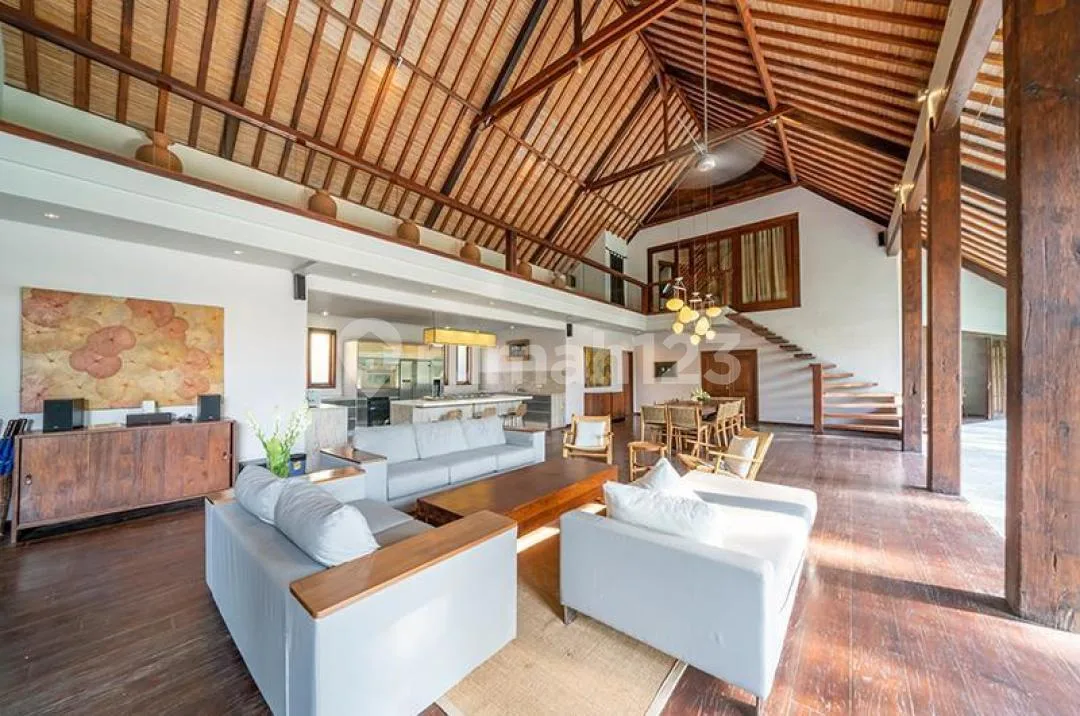 Dijual Cepat Villa Frehold 27 Are di Kerobokan, Canggu - Image 2 of 4