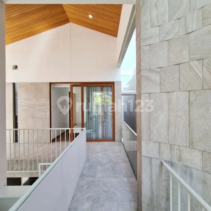 Minimalis Villa di Tiying Tutul Pererenan Canggu - Image 3 of 4
