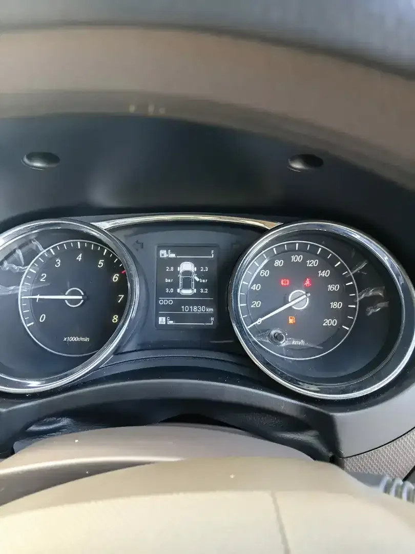 Wuling Confero S Luxury Manual 2019 - Image 8 of 10