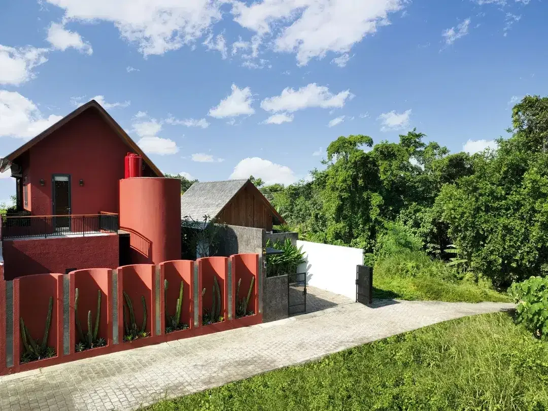 FOR SALE LUXURY VILLA CLOSE TO CANGGU BEACH - Image 4 of 10
