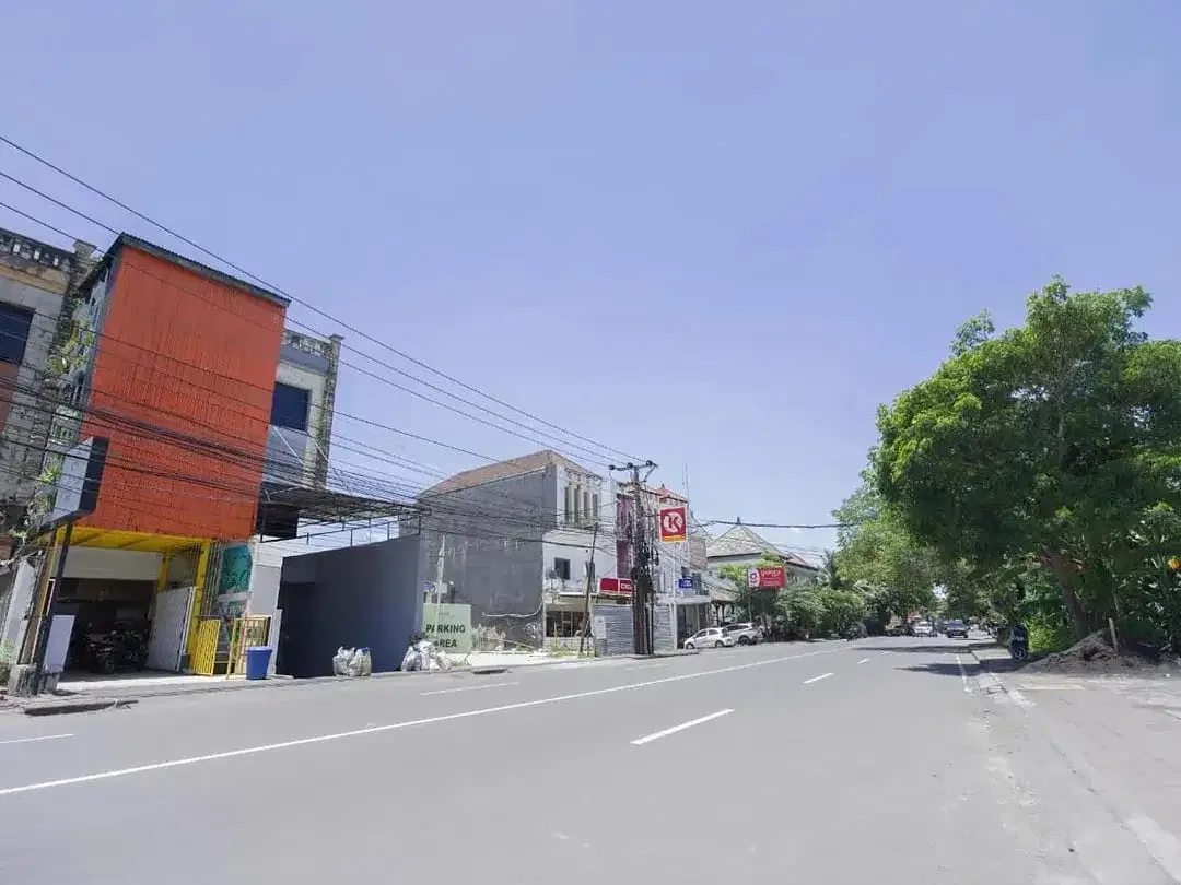 BUC! Ruko Dijual MURAH di Jalan Nakula, Legian - Sunset Road - Image 1 of 10
