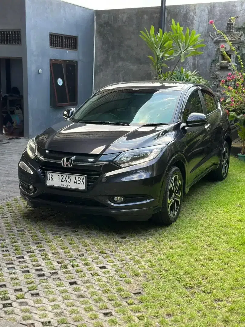 HRV PRESTIGE 2015 MATIC SUNROOF LOW KM ISTIMEWA - Image 2 of 10