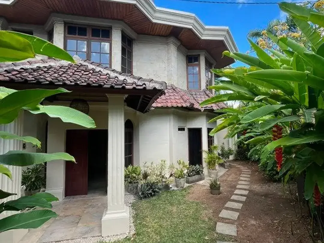House For Rent In Umalas - Image 1 of 10