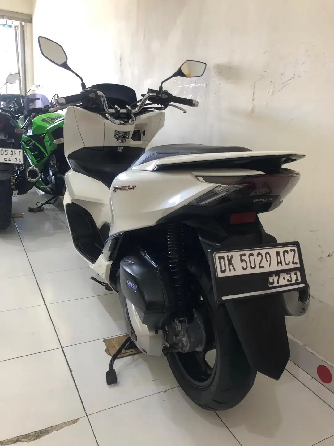 Honda PCX 160 ABS putih!! - Image 3 of 9