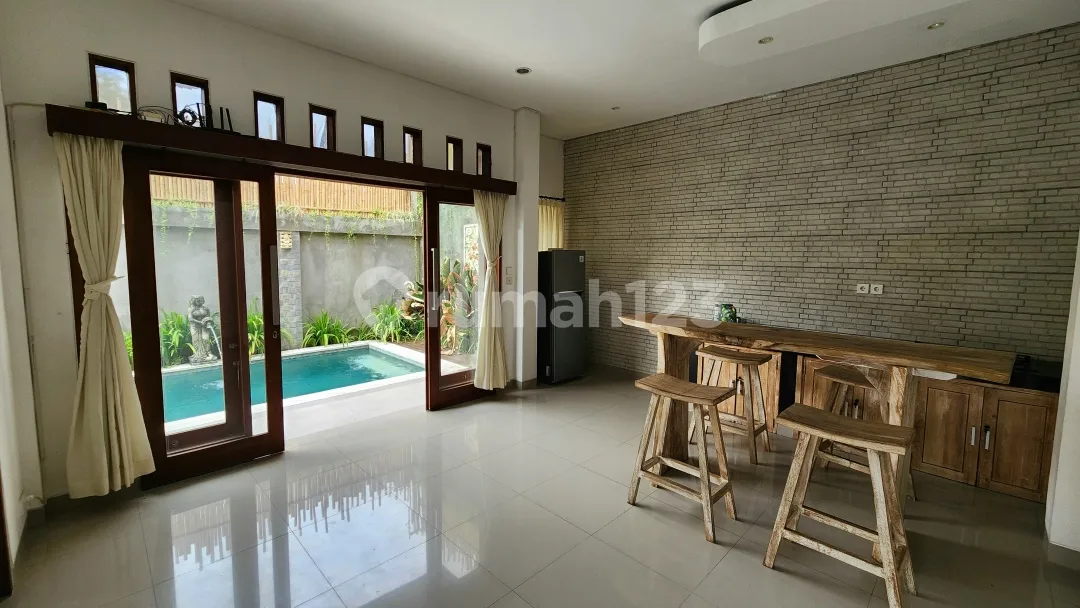 Villa Cantik 3 Kamar di Berawa Canggu Semi Furnished - Image 2 of 4