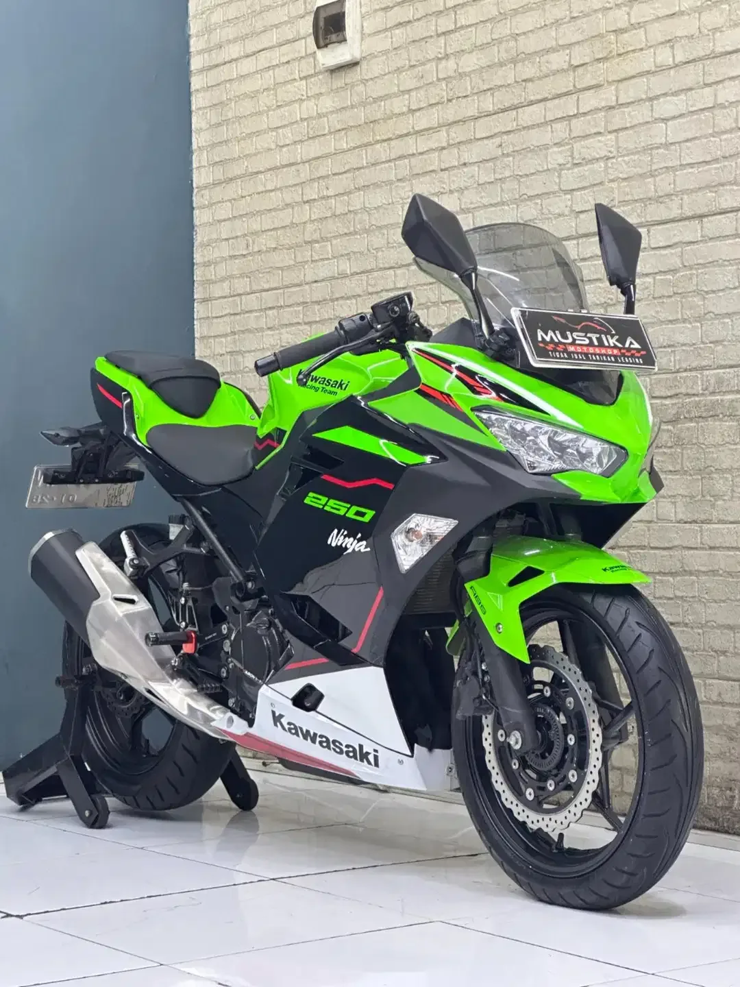 KAWASAKI NINJA 250 FI ABS KEYLESS TH 2023 LIVERY KRT EDITION - Image 8 of 10