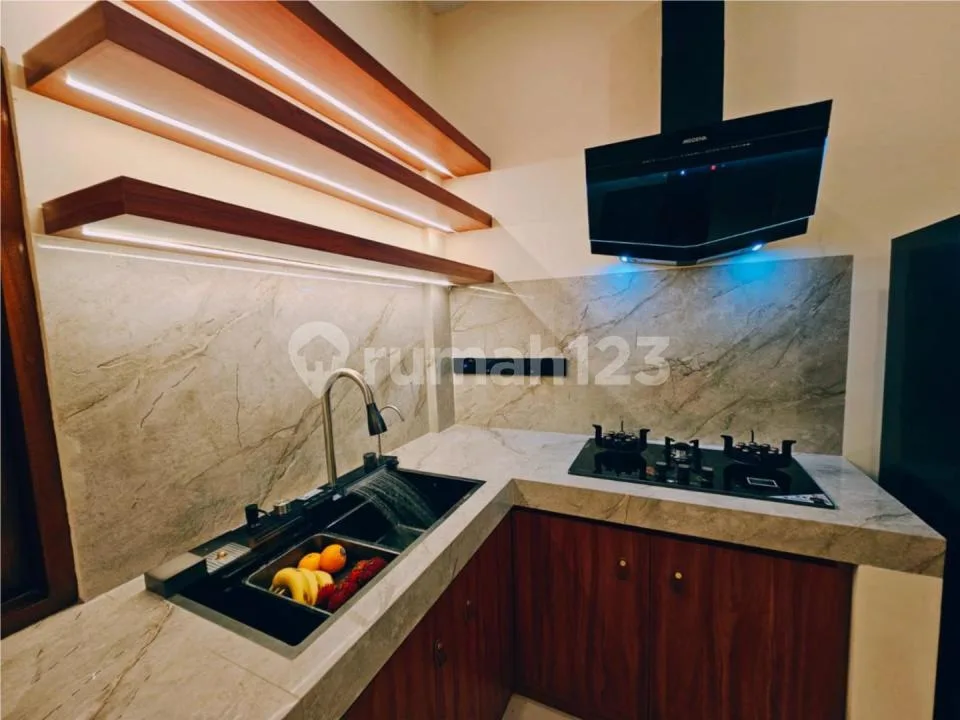 Beautiful Modern Villa With Smart Home System - Image 4 of 4