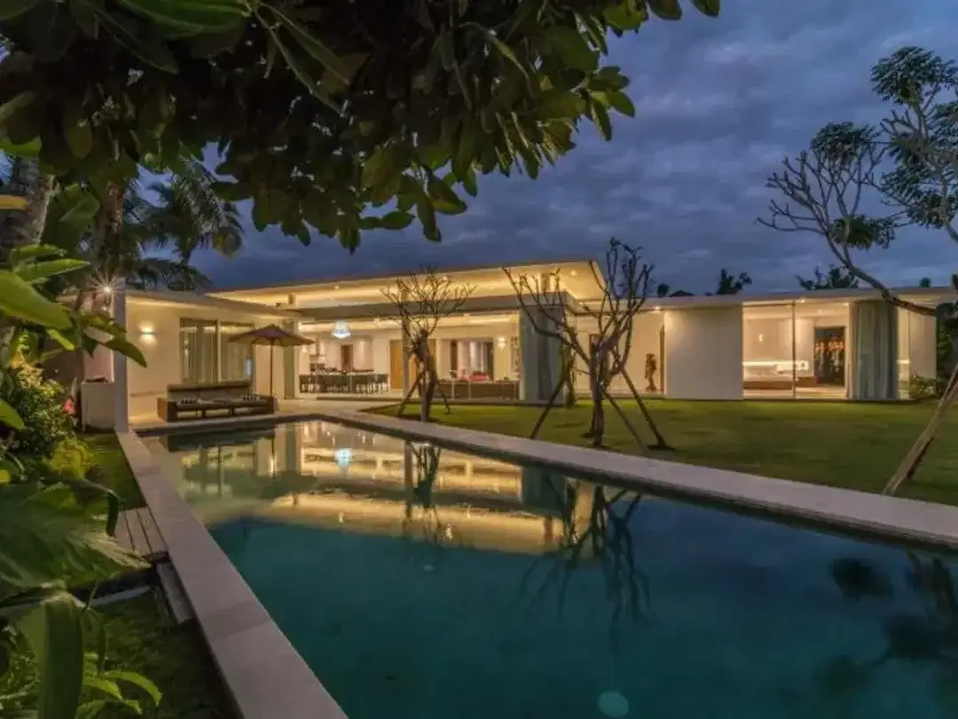 Villa Babakan Canggu Badung Bali - Image 1 of 10