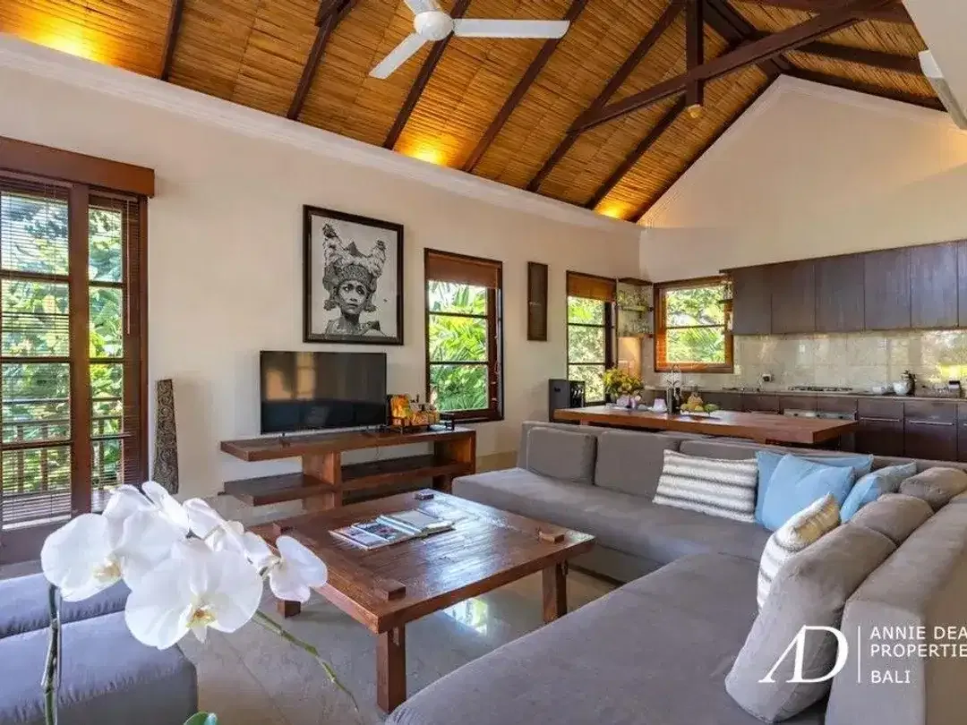 FREEHOLD | 3-BED VILLA WITHIN A LUXURY RESORT WITH BEACH ACCESS - Image 8 of 10