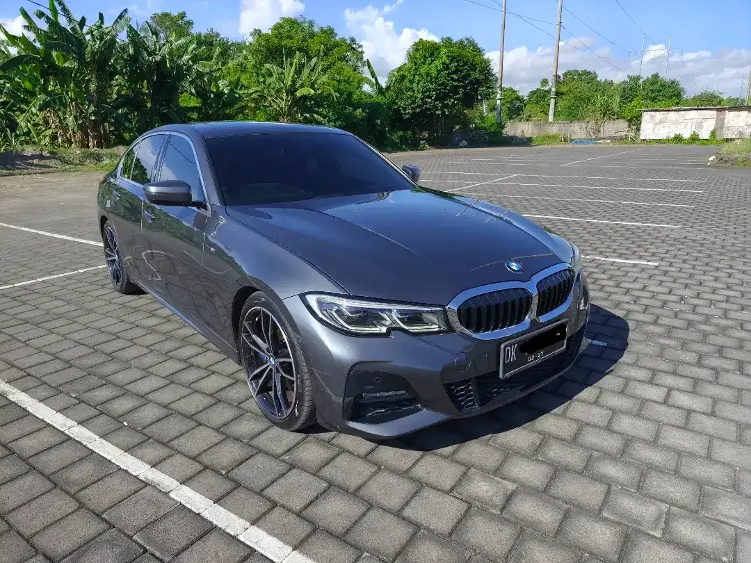 BMW 330i M-Sport, Feb. 2022 - Image 1 of 10