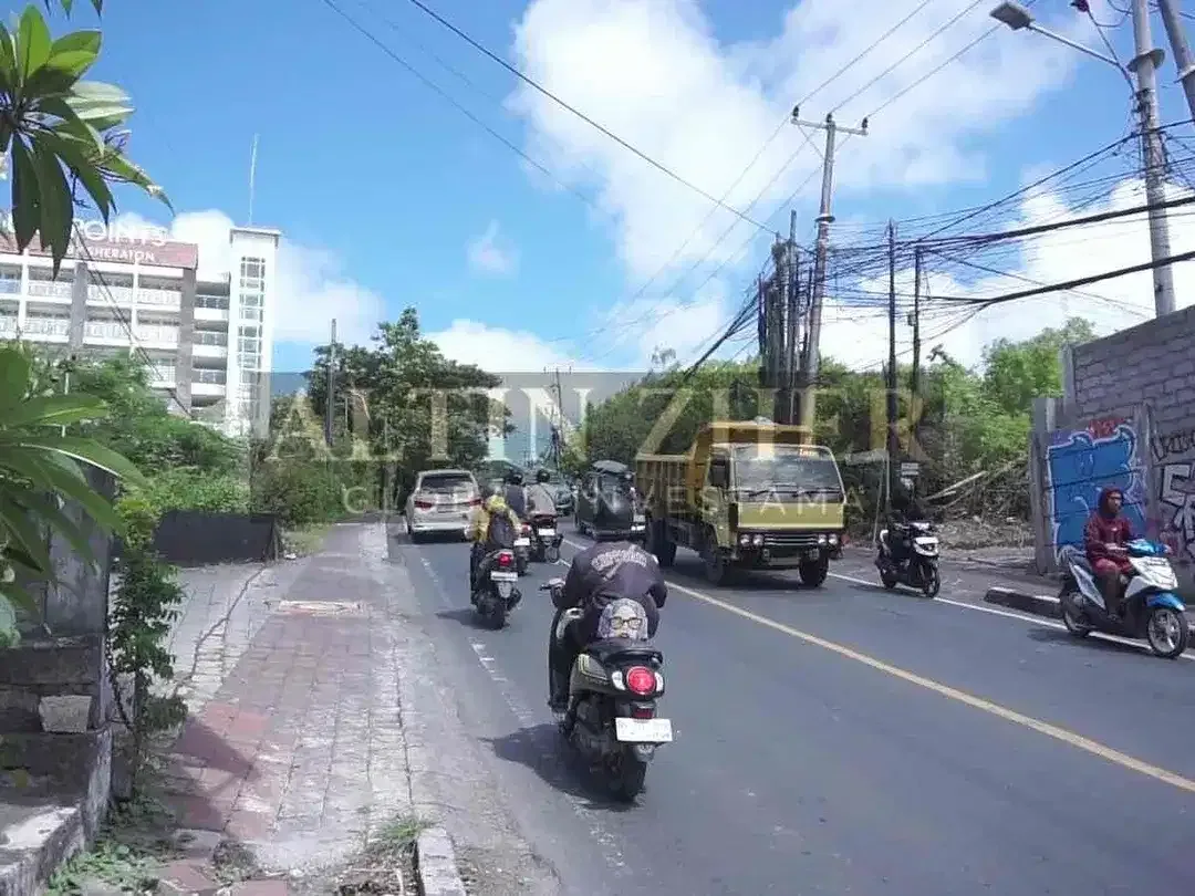 Lahan kosong di jalan utama Uluwatu nempel di sebelah hotel fourpoint sangat cocok untuk bisnis apapun. - Image 1 of 10
