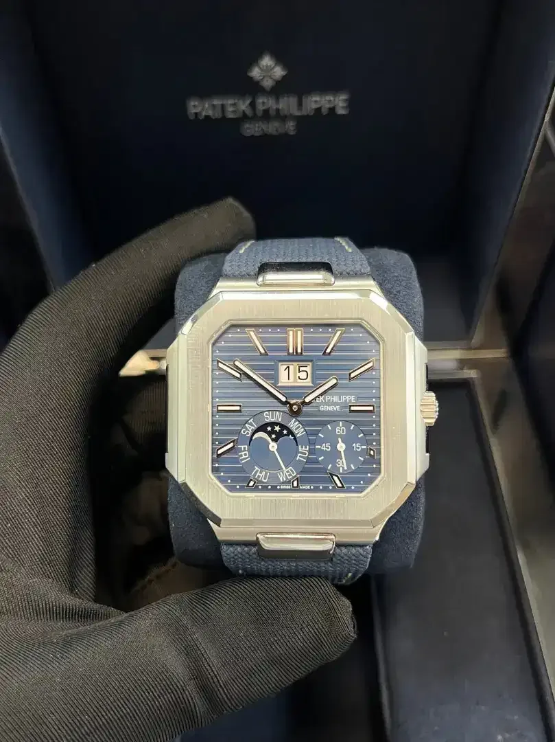 NEW PATEK PHILIPPE CUBITUS BLUE RUBBER - Image 2 of 8