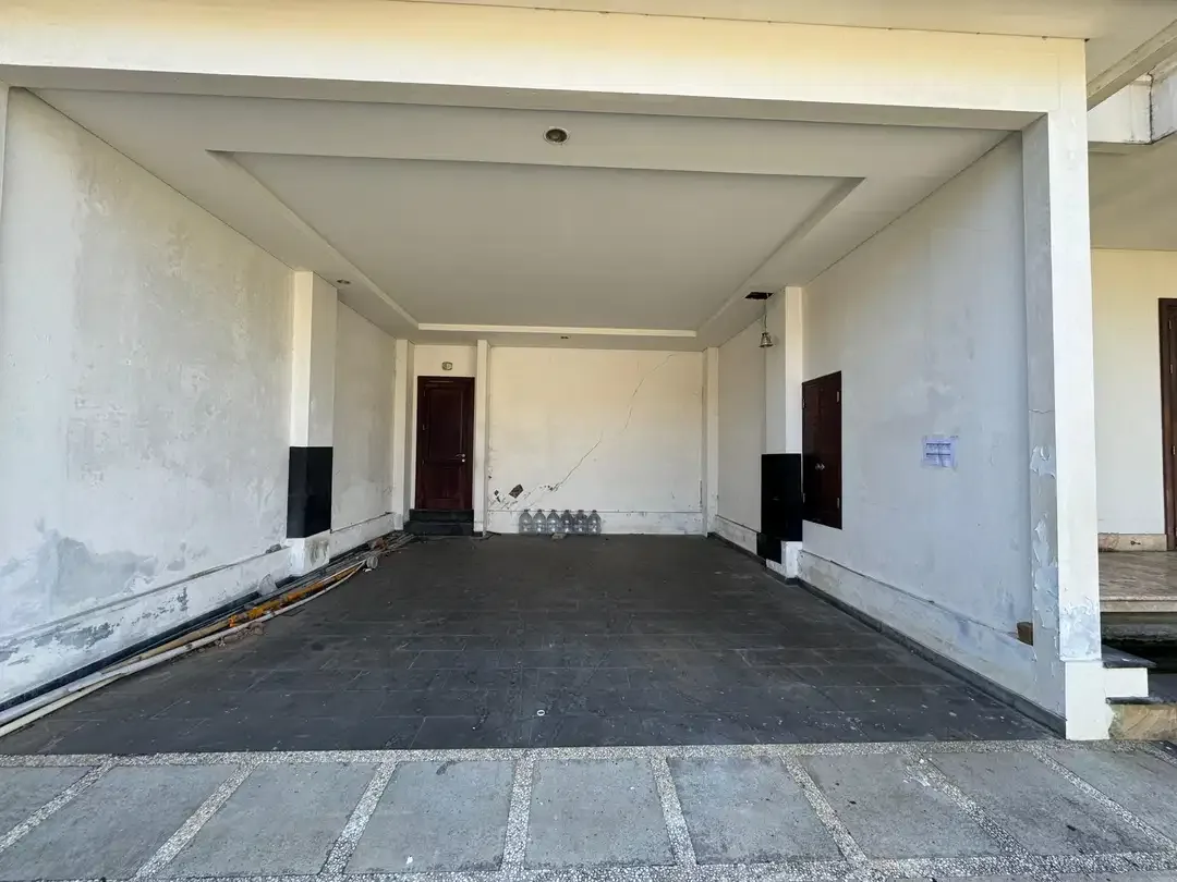 Dijual Tanah  Bonus Bangunan Villa  di Jalan Dewi Sri Kuta - Image 7 of 10