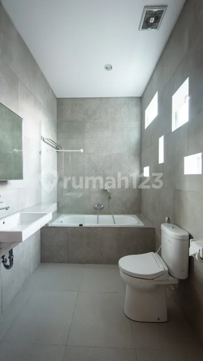 Vila Full Furnish Private Pool 3kt Di Renon Alo - Image 2 of 4