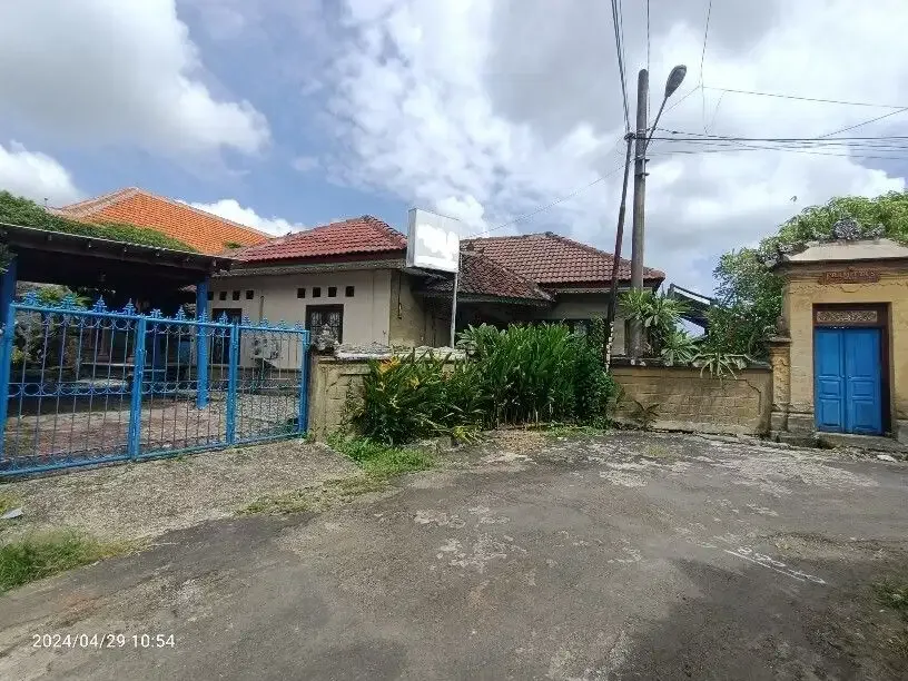 Rumah luas 350 m2 di Taman Griya Jimbaran Bali - Image 3 of 10