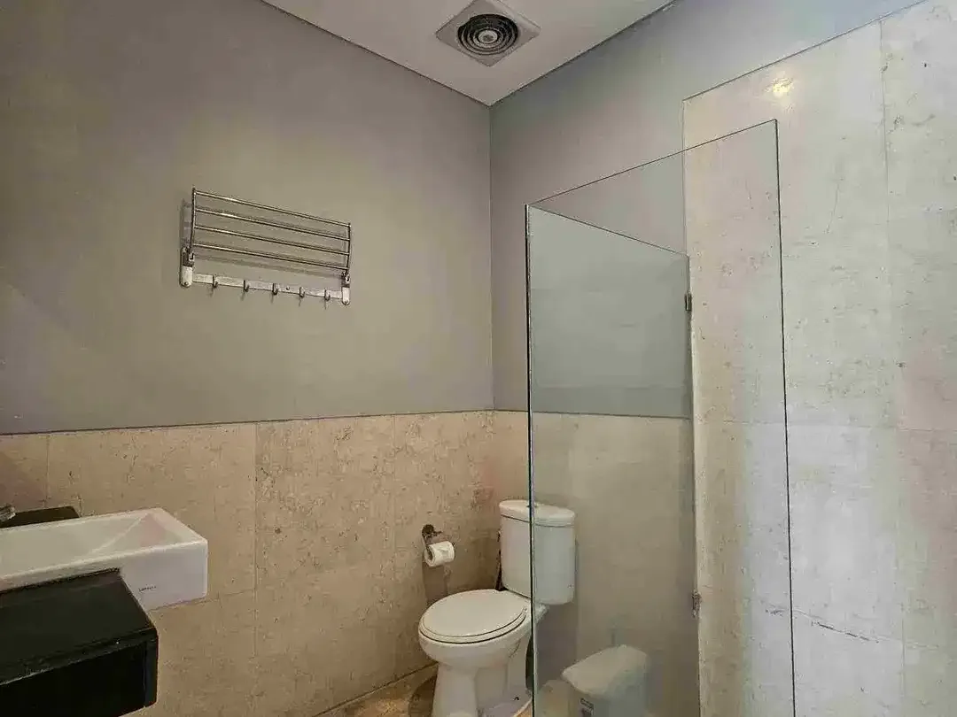 Rumah Style Villa Cantik di Area Renon, 5 menit ke Sanur - Image 8 of 10