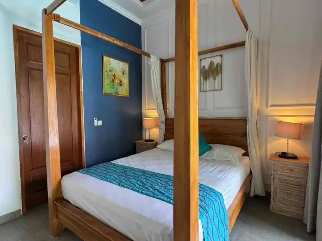 Villa PREMIUM Strategis Jl Bumbak Umalas Kerobokan - Image 8 of 10