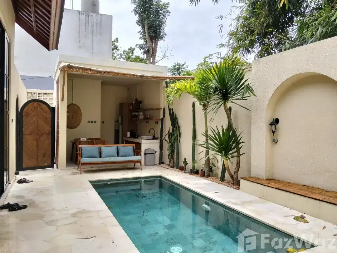 4 Bedroom Villa for sale in Jimbaran, Bali - Image 1 of 8
