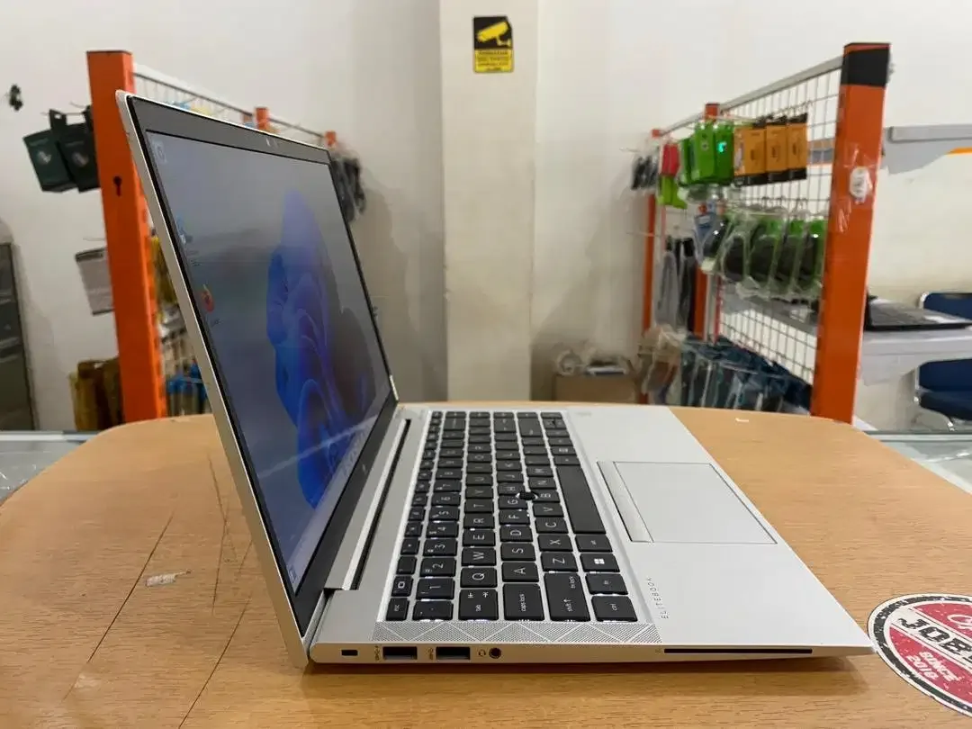 HP Elitebook 840 G8 Core i5Gen11 Ram 16GB SSD 256Gb 14in Slim  Mulus - Image 3 of 10