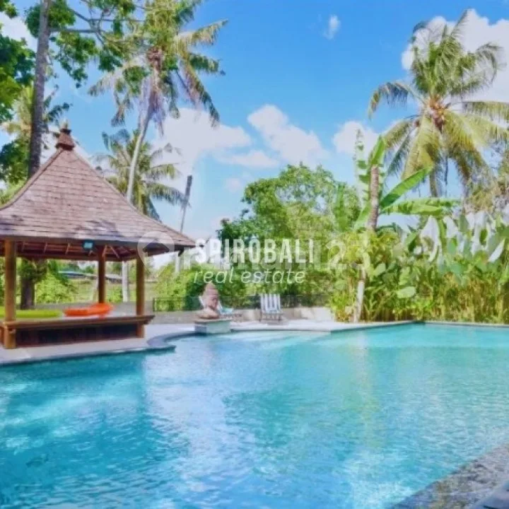 Dijual Murah Villa Tumbak Bayuh Big Pool And Garden - Image 1 of 4