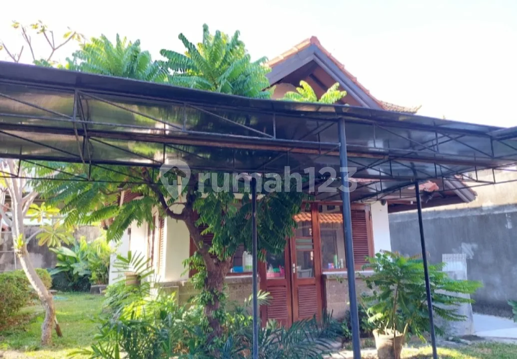 Di Jual Rumah Semi Villa Murah Lokasi Strategis - Image 2 of 4