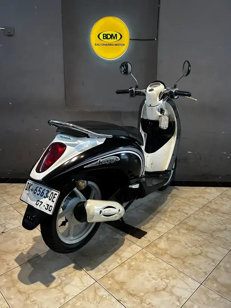 Honda Scoopy CW Tahun 2010 pajak off 1x Surat lengkap - Image 5 of 7