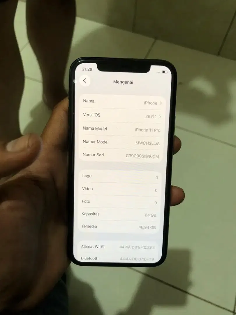 iphone 11 pro 64gb - Image 4 of 6