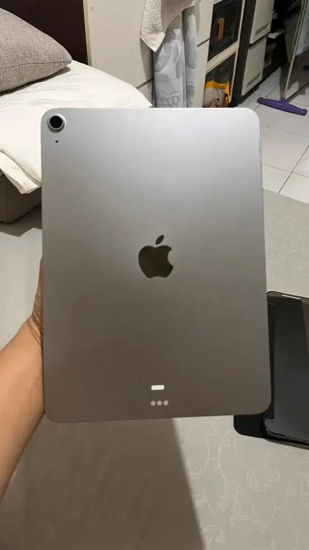 Ipad Air 11 M4 space grey 128GB Wifi Only + Aple pen - Image 1 of 6