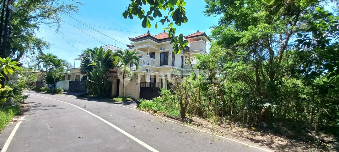 Tanah Lokasi Premium Taman Mumbul Nusa Dua - Image 2 of 4