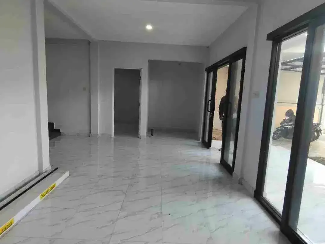 RUMAH 2 LANTAI LOKASI STRATEGIS KEROBOKAN, KUTA UTARA - Badung. - Image 2 of 10