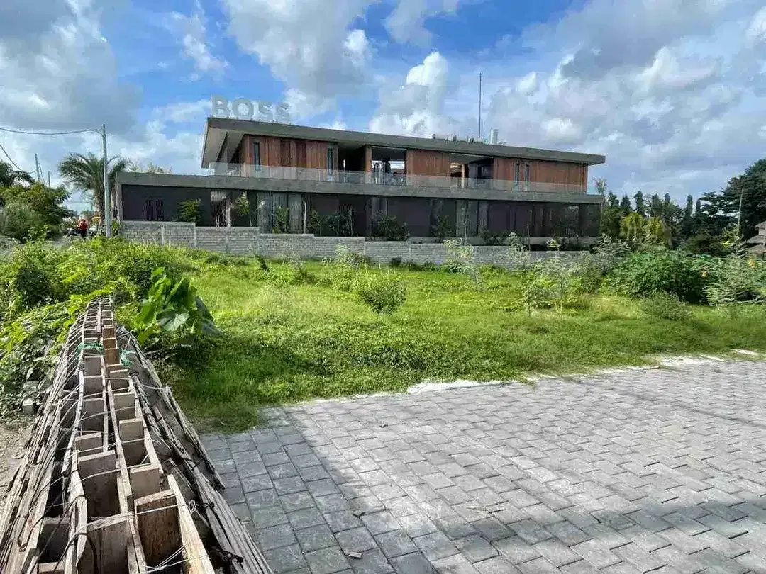Di jual tanah sangat langka ke pantai hanya 4 menit lingkungan villa mewah lingkungan bersih sangat cocok untuk di bangun villa - Image 4 of 9