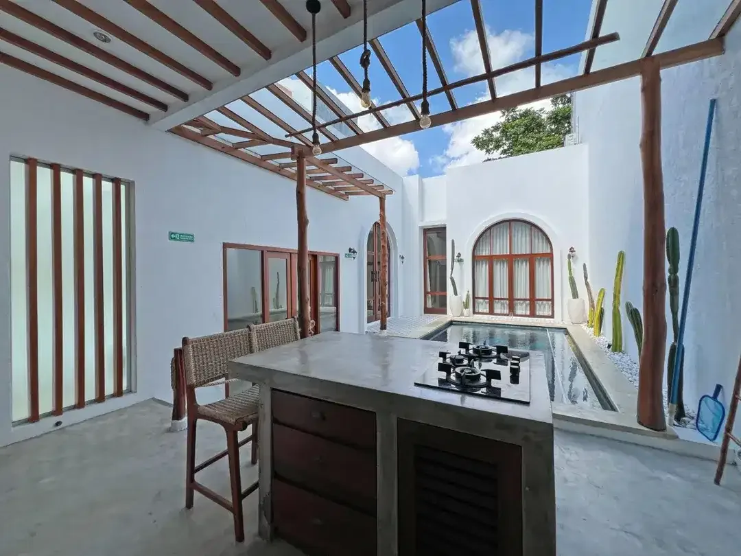 Villa 3 Bedroom Lokasi sangat tenang dekat ke canggu - Image 2 of 10