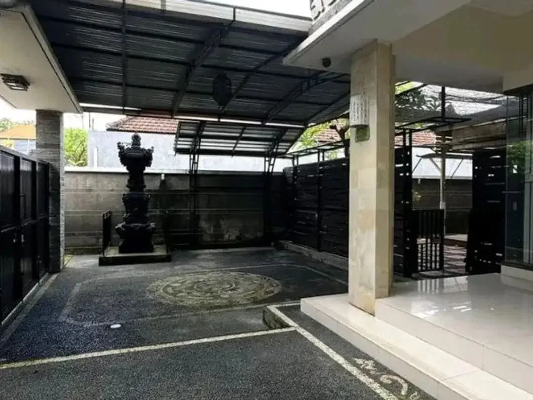 RUMAH SEMI VILLA DI BATUBULANG GIANYAR - Image 3 of 9